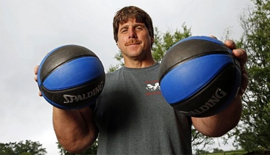 Arm Wrestler Jeff Deib: Mr. Huge Hands