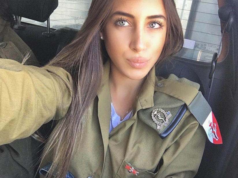 Armados con belleza: 25 fotos de bellezas sirviendo en el ejército israelí