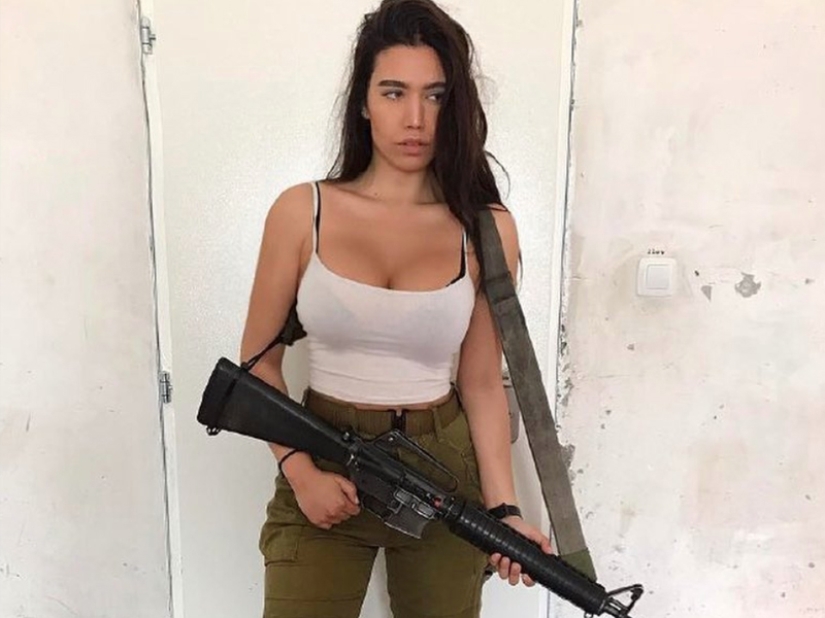 Armed with beauty: 25 photos of beauties serving in the Israeli army