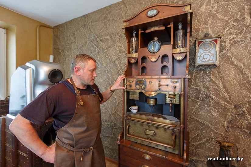 Artesano de cobre: residente de Minsk crea cosas increíbles en estilo steampunk