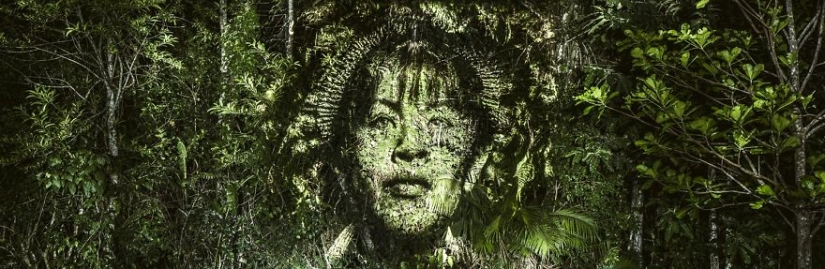 Artista francés pinta con luz en la selva amazónica