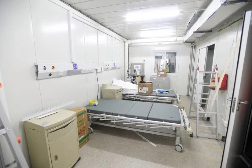Atención de emergencia: dentro de un hospital chino para infectados por coronavirus, construido en solo 9 días
