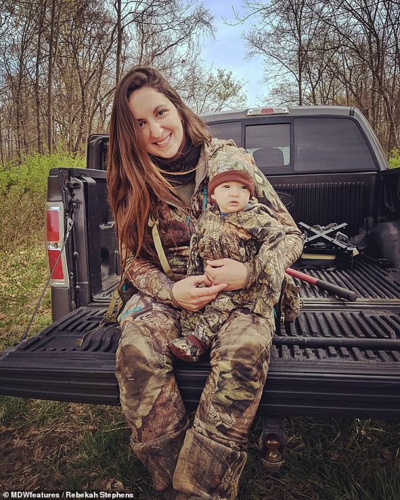 Basic instinct: a mother goes hunting with a 9-month-old baby behind her back