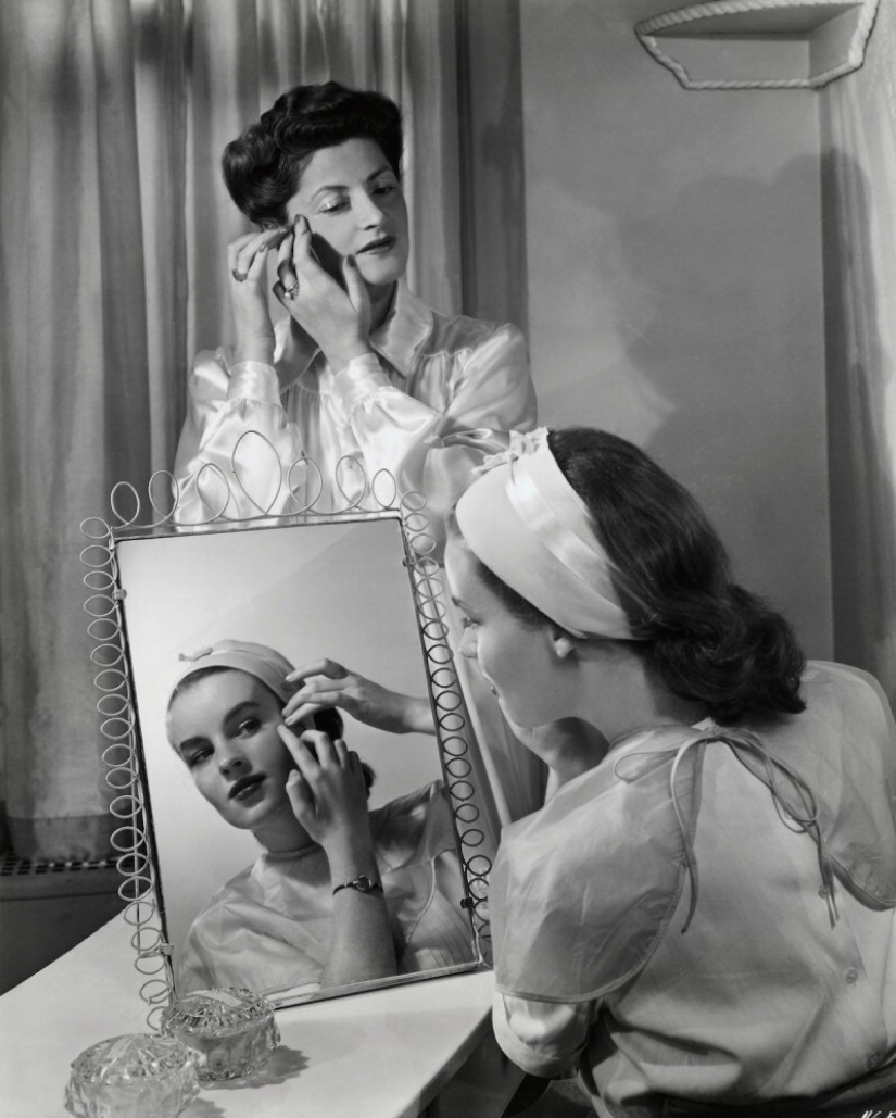 Beauty — a terrible force: looked like the salon of Helena Rubinstein in 1936