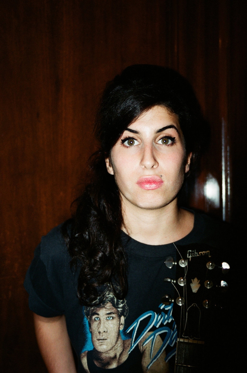 Before fame and drugs: rare photos of a young and happy Amy Winehouse