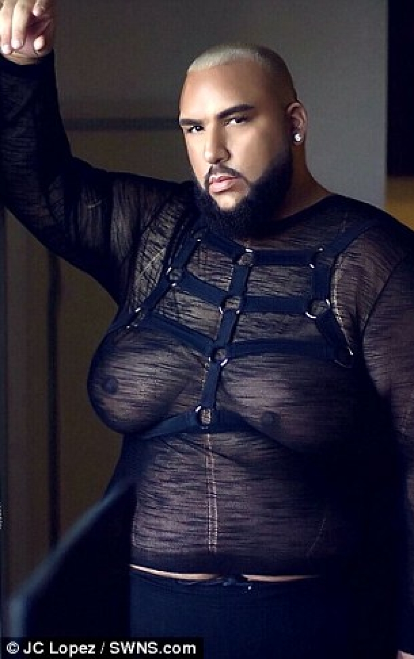 "Big guys love fashion too": The 5XL model proudly shows off all her 180 kilograms