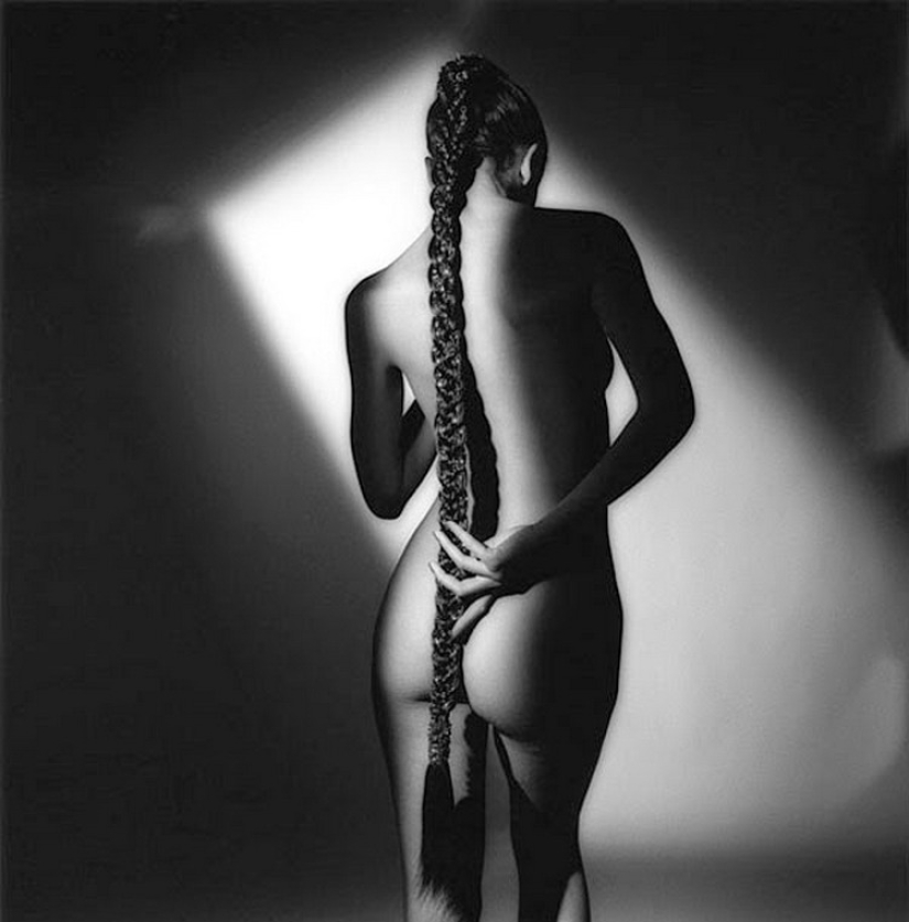 Black and white erotica of Zhanlu Sieff