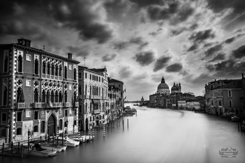 Black and White Europe in the Magical Works of Roberto Pavic