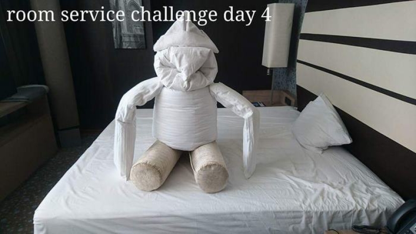 Bored on a business trip, the guest began to leave funny messages to the maids