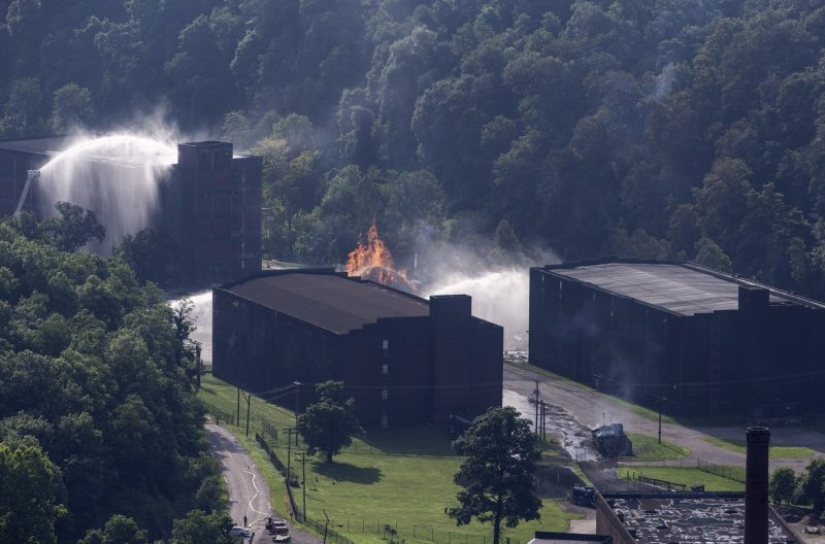 Bourbon in rivers and ethanol in the air: Jim Beam whiskey warehouses burn in Kentucky