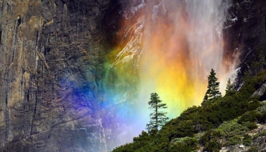 Cascada de Cola de Caballo»