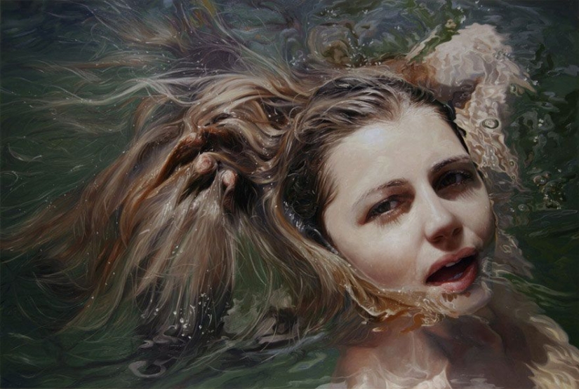 Chicas mojadas en pinturas sensuales de la artista Alissa Monks