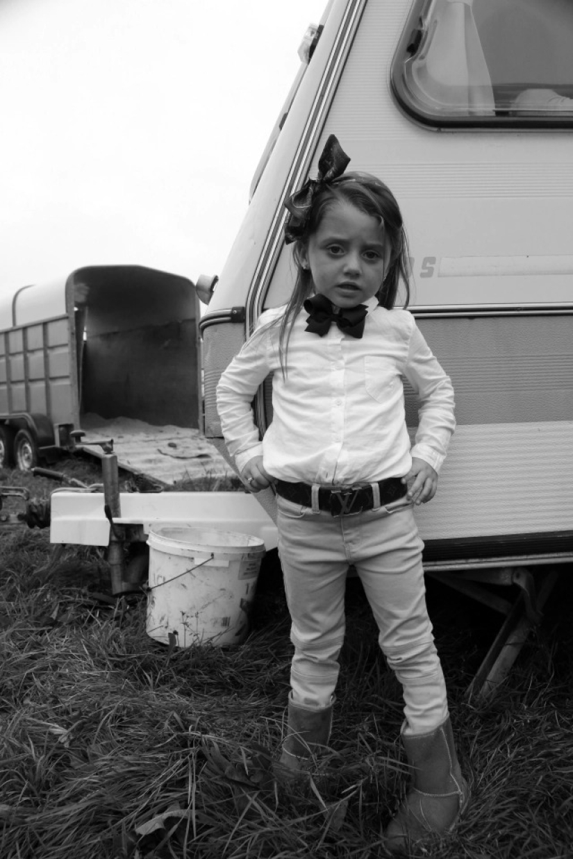 Childhood on wheels: young Irish gypsies in stunning photos by Jamie Johnson