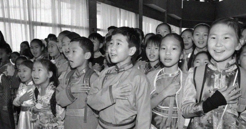 "Children of the Nation", or Why Mongolian nomads adopted Chinese orphans