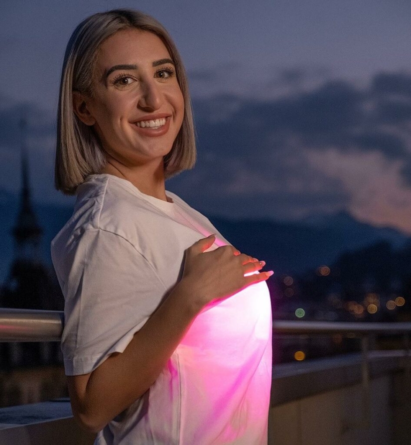 Clínica suiza ofrece implantes mamarios brillantes para mujeres de moda