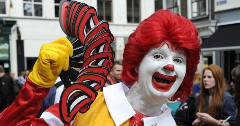 Clowns From Hell How Burger King Trolled Mcdonalds In Its Creative Advertising Pictolic 