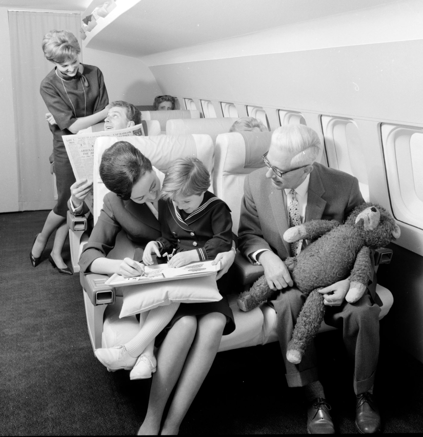 Cómo era la clase ejecutiva de una aerolínea suiza en los años 60
