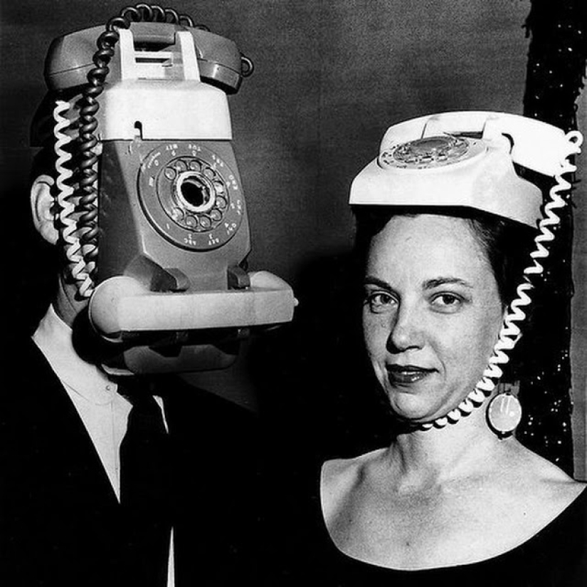 Cómo la gente esperaba los teléfonos móviles: 18 fotos del pasado
