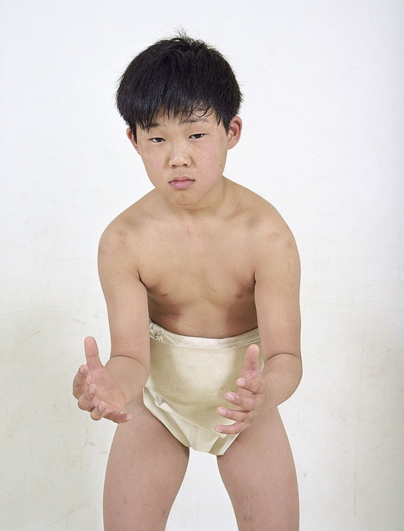 Cómo se ven los luchadores de sumo en la infancia y la juventud