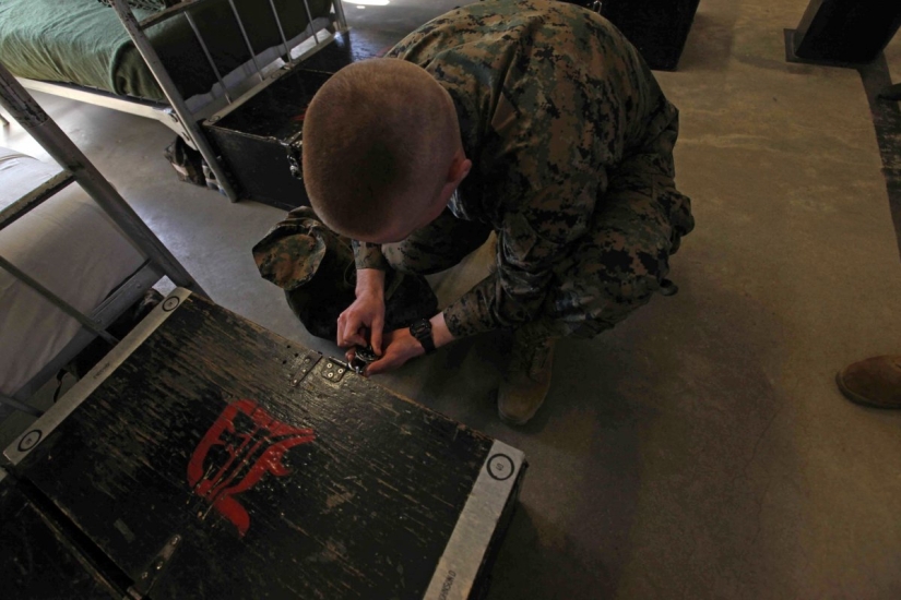 Cómo son los barracones, dónde viven y entrenan los marines estadounidenses