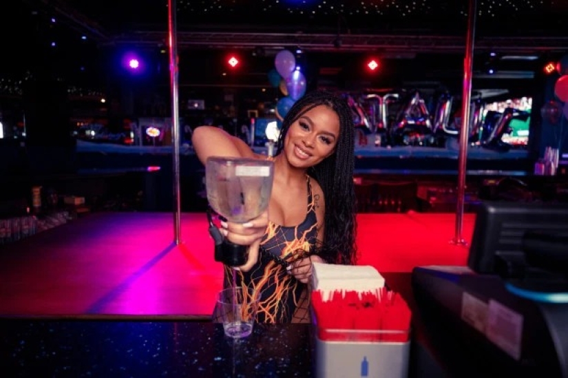 Cocktail of Temptation: revelations of New York strip club barmaids