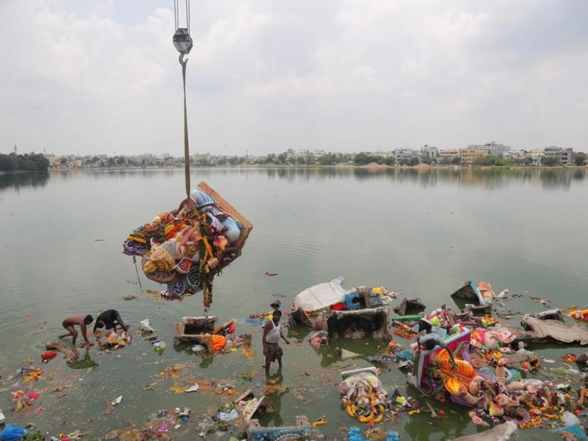 Contrast India: real everyday life of the country