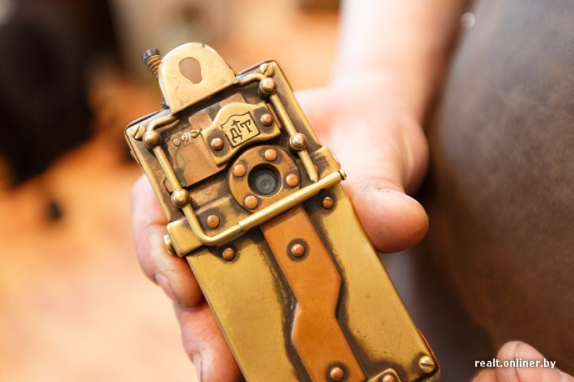Copper craftsman: Minsk resident creates amazing things in steampunk style
