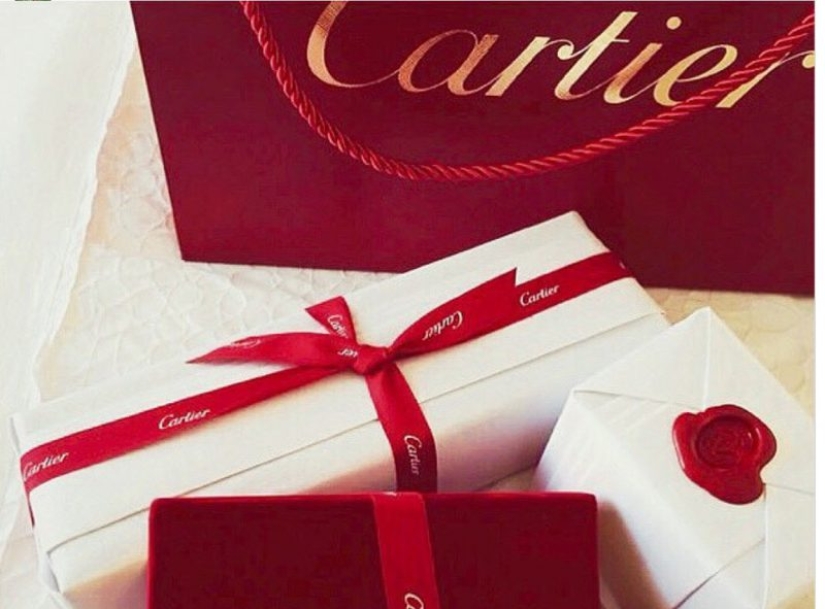 Corazón de oro puro: qué regalan los más ricos y glamorosos para San Valentín