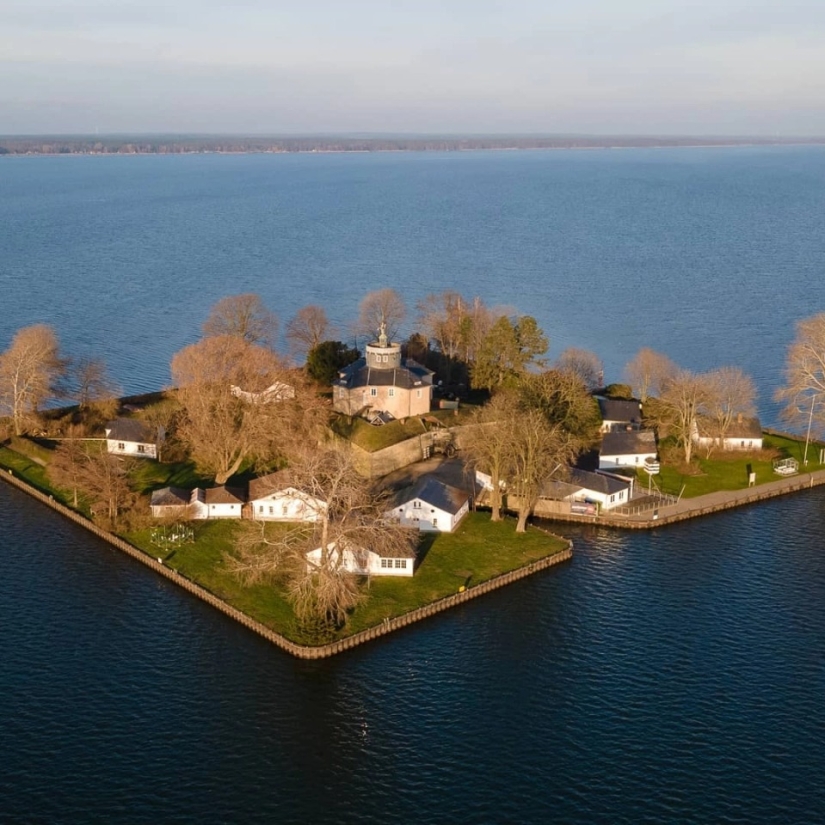 Corner of Paradise: a cosy island on a lake in Germany — the perfect hideaway