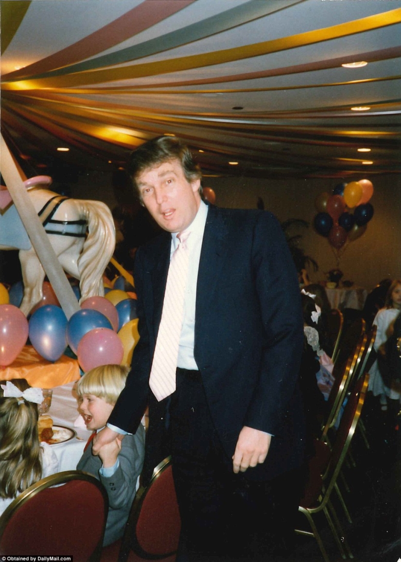 Cozy and homely Donald Trump in pictures from the accidentally surfaced family archive