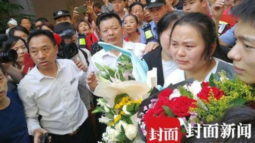 "Dad is always with you": after 24 years of searching, a Chinese man found his missing daughter
