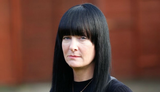 Debido al herpes zóster, la mujer británica ahora tiene la cara de una "perra gruñona"