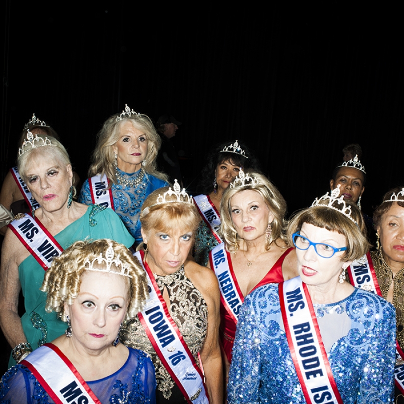 Detrás de escena del concurso de belleza Miss Age America