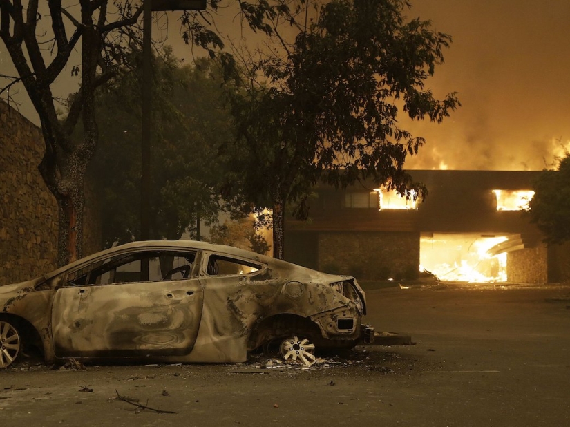 Devastation, ash and smoke: apocalyptic photos of California before and after wildfires