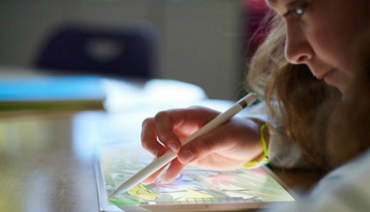 Diseccionar ranas y hacer la tarea en realidad virtual: lo que puede hacer el nuevo iPad para escolares