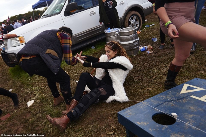 Drunken frenzy, debauchery and bloody skirmishes: how Americans have fun at charity races