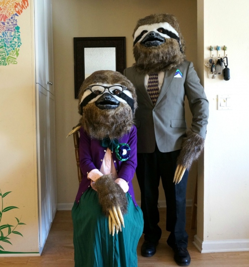 Each creature has a pair! 30 most unusual, funny and terrifying Halloween costumes for two