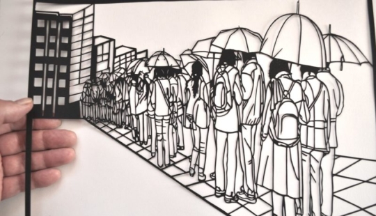 El abuelo de Pskov hace increíbles pinturas con papel