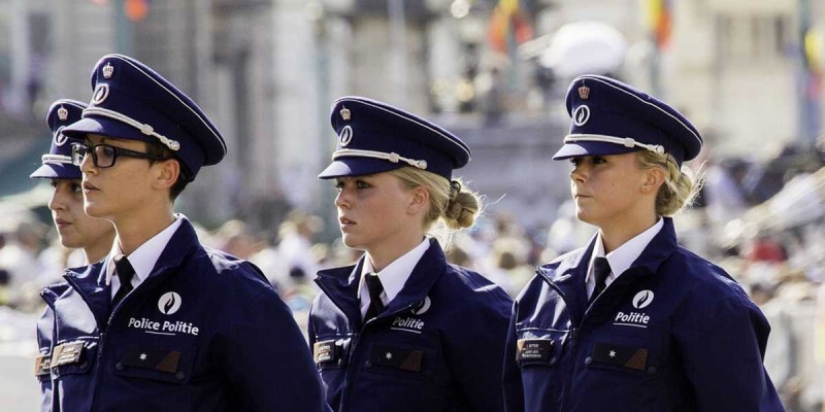 El belga pagó una multa de 3.000 euros por "sexismo en lugar público"