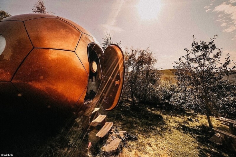 El Conker loco hotel steampunk en el desierto de Gales