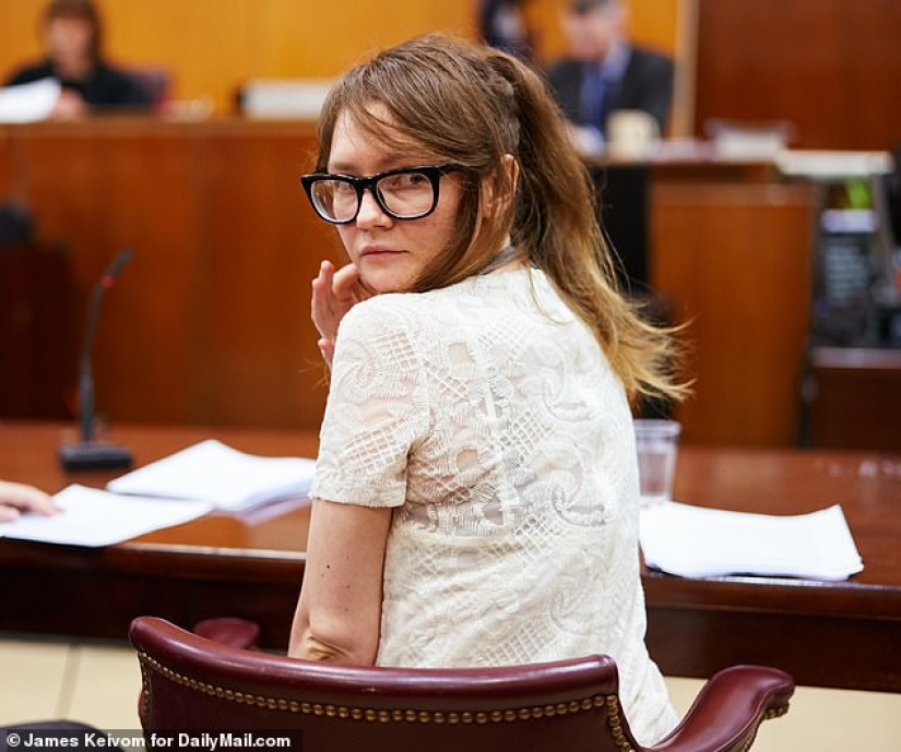 El espectáculo ha terminado: la estafadora Anna Sorokina recibió 15 años de prisión en Nueva York