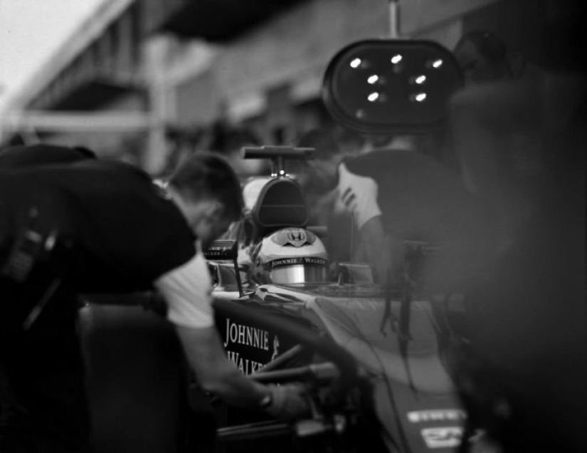 El fotógrafo fotografió la Fórmula 1 con una cámara centenaria
