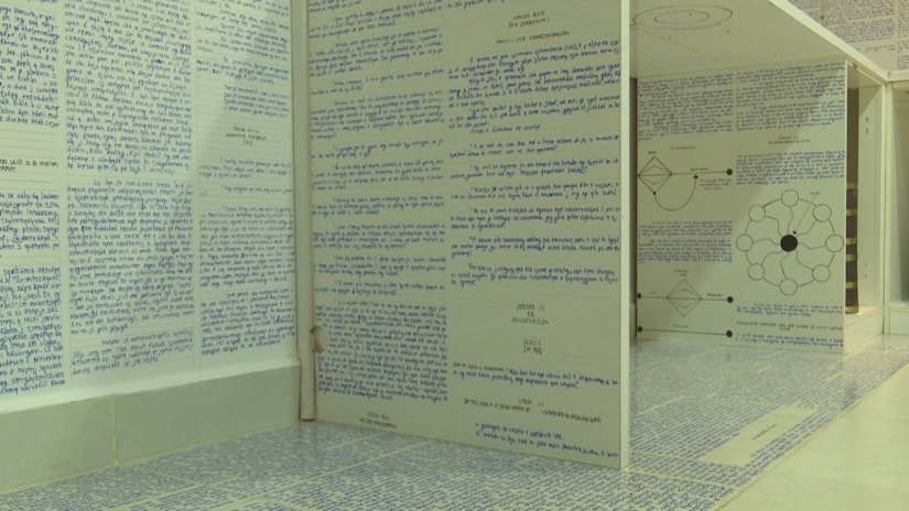 El misterio del brasileño desaparecido que solo dejó escritos misteriosos en su habitación