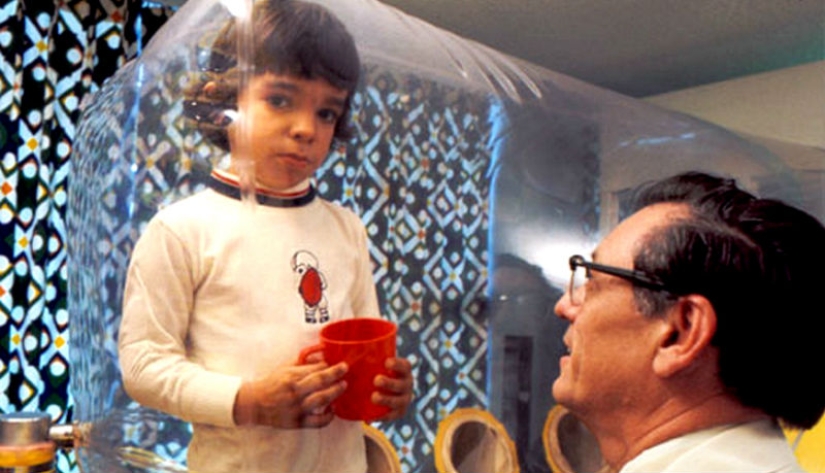 El niño de la burbuja: una docena de años esperando la muerte