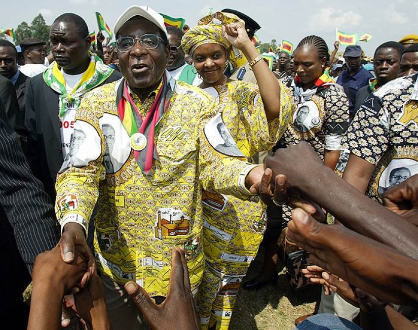 El presidente de Zimbabue, Robert Mugabe: de nerd a dictador