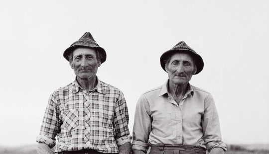 El proyecto "Twins" del fotógrafo húngaro Janos Shtekovich
