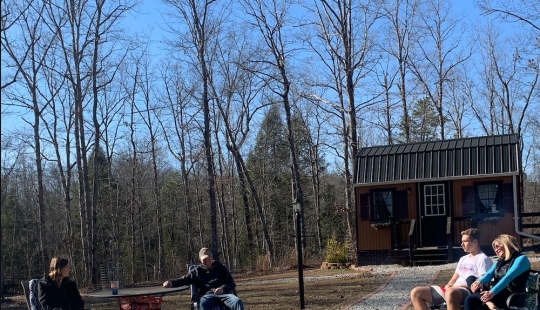 El pueblo de los introvertidos, o Cada niño americano tiene una casa separada El pueblo de los introvertidos, o Cada niño americano tiene una casa separada