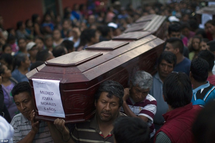 El volcán de Fuego en Guatemala mató a 69 personas en un día. El número de muertos está creciendo