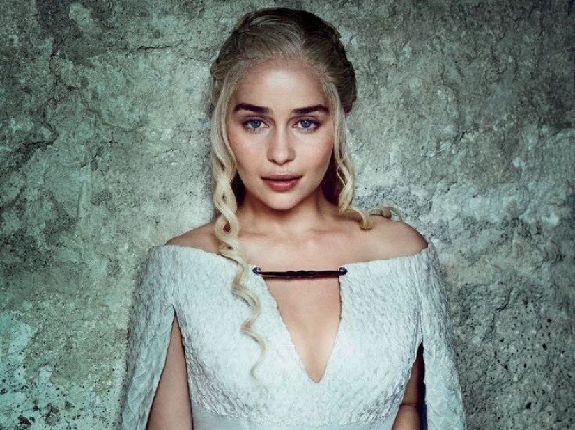 Emilia Clarke contó cómo sufrió un derrame cerebral entre el rodaje de"Game of Thrones"