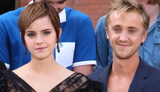Emma+Tom =love? The actors of "Harry Potter" shared an intimate photo from a joint vacation